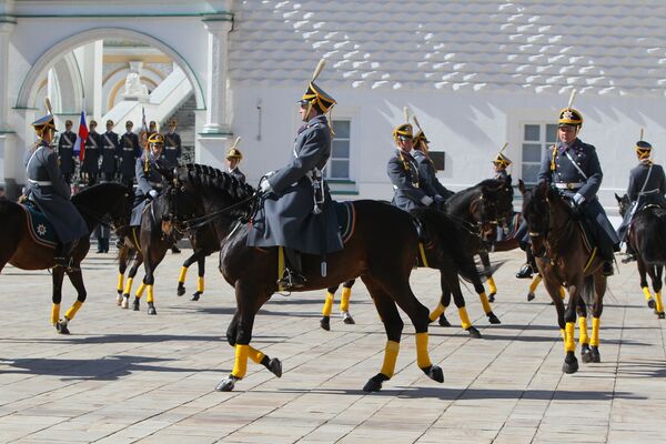 Конный развод президентского полка