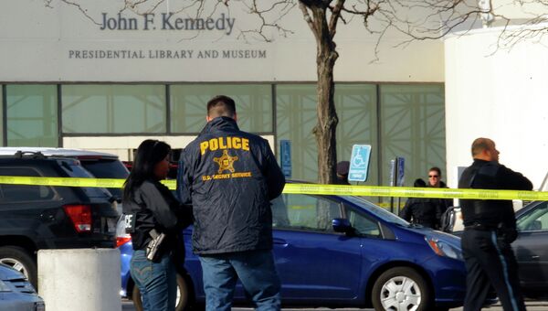 Работа полиции возле библиотеки имени Кеннеди в Бостоне
