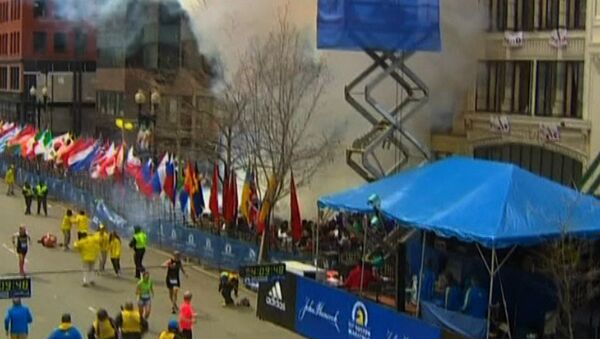 Стоп-кадр видеозаписи, запечатлевшей момент взрыва в Бостоне