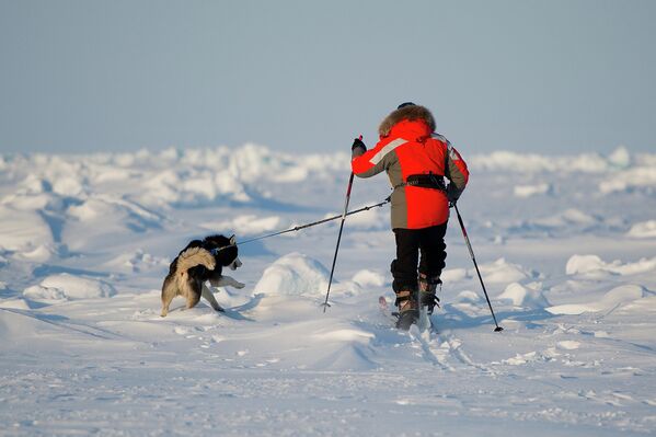 Российский путешественник Виктор Симонов на Северном полюсе в рамках экспедиции Карелия – Северный Полюс – Гренландия