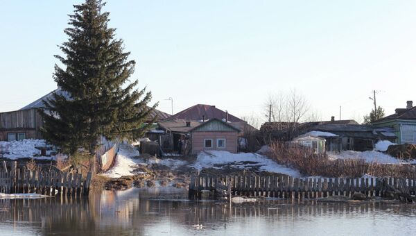 Около 10 домов подтоплены в поселке Эушта под Томском во время ледохода