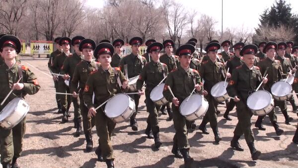 Суворовцы готовятся к параду Победы