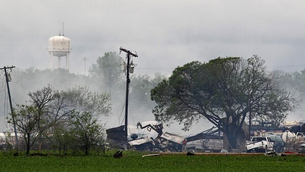 Последствия взрыва на заводе удобрений в Техасе