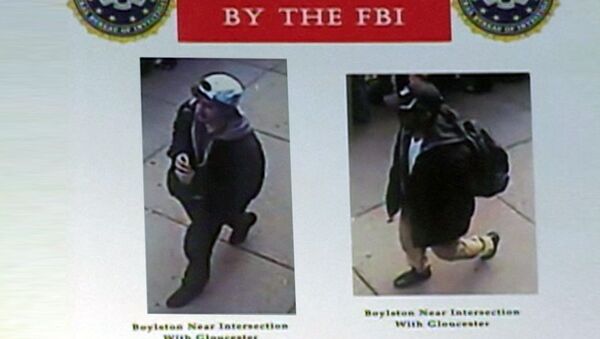 Фото подозреваемых в совершении бостонского теракта обнародовало ФБР