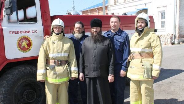 Добровольная пожарная команда при монастыре под Курском