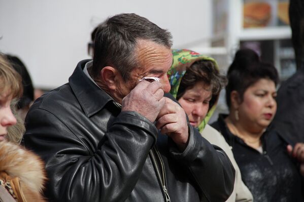 Белгородцы скорбят по погибшим на месте трагедии