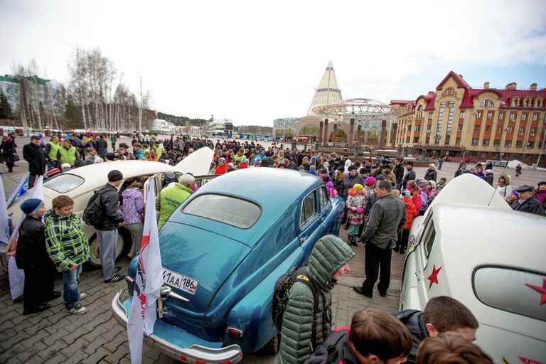 Проводы участников автопробега Победа: одна на всех в Ханты-Мансийске