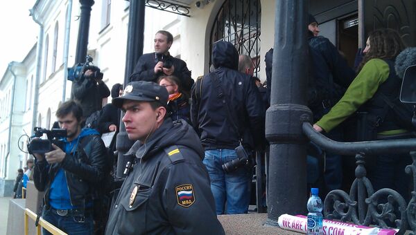 Меры безопасности усилены у здания суда в Кирове, где слушается дело Навального