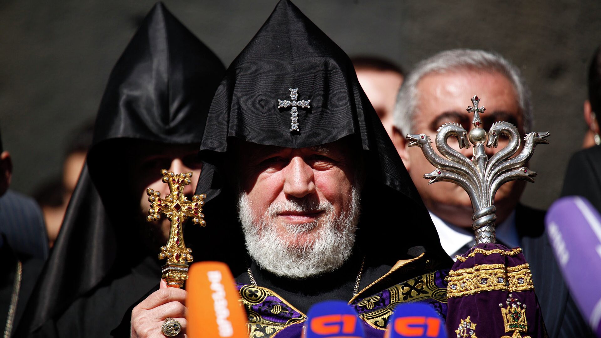 Лесбиянка клиентті азғырған.