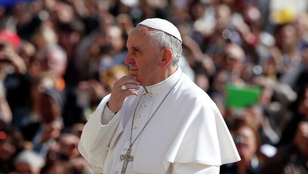 Папа Римский Франциск на всеобщей аудиенции на площади святого Петра в Ватикане, архивное фото