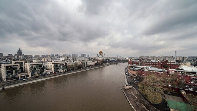 Тучи над Москвой. Архив