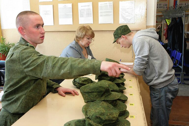 Сборный пункт, отправка призывников в 24-ю отдельную пригаду спецназа ГРУ в Новосибирске