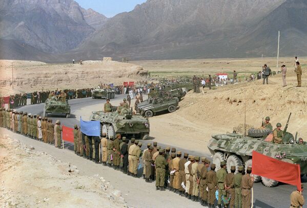 Начало вывода ограниченного контингента советских войск из Демократической Республики Афганистан