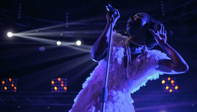 Солистка Morcheeba Скай Эдвардс на фестивале Red Rocks - 2013 в Сочи