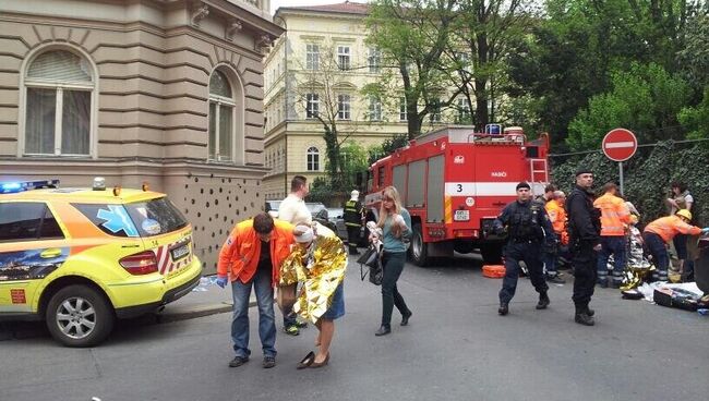 Последствия взрыва в центре Праги