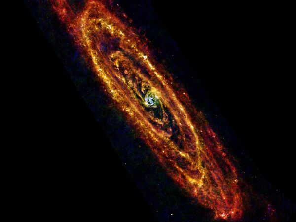 Галактика Андромеды. Снимок сделан телескопом Гершель