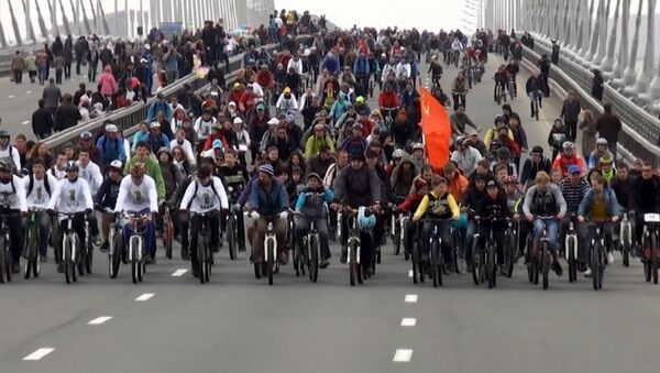 Велосипедисты дали старт первомайскому шествию во Владивостоке
