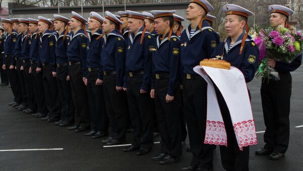 Военный фрегат ВМФ Франции во Владивостоке