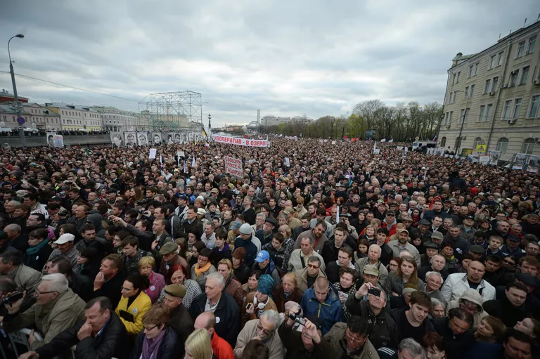 Митинг оппозиции на Болотной площади Митинг оппозиции на Болотной площади