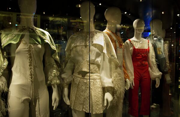 Сценические костюмы группы ABBA в музее Стокгольма