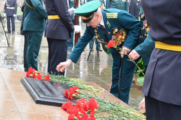 Возложение цветов к мемориалу пограничникам прошло во Владивостоке