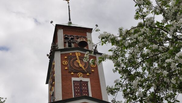 Городские часы Оренбурга. Архивное фото