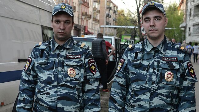 Сотрудники полиции, задержавшие Олега Топалова