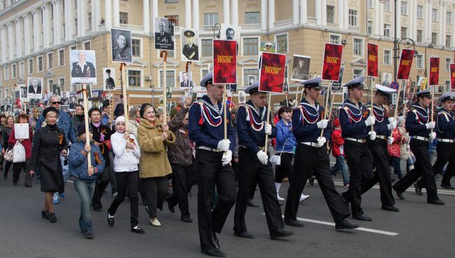 Парад Победы во Владивостоке-2013