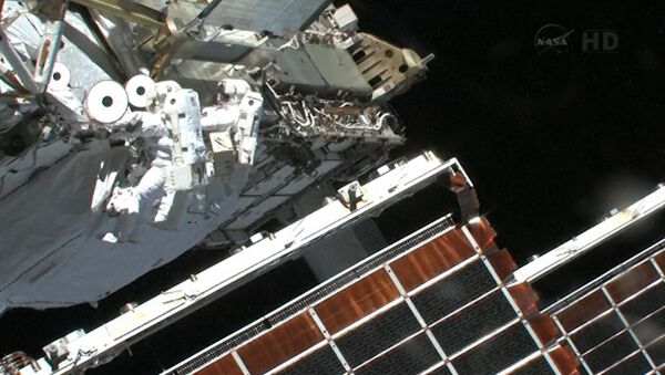 Астронавты остановили аммиачный снегопад после ремонта МКС