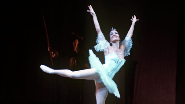 Сцена из балета П.И. Чайковского Спящая красавица. Роль принцессы Флорианы исполняет Светлана Адырхаева