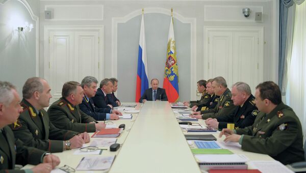 В.Путин провел совещание с представителями Генштаба