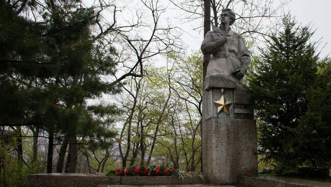 Владивостокцы почтили память медсестры-героя Марии Цукановой