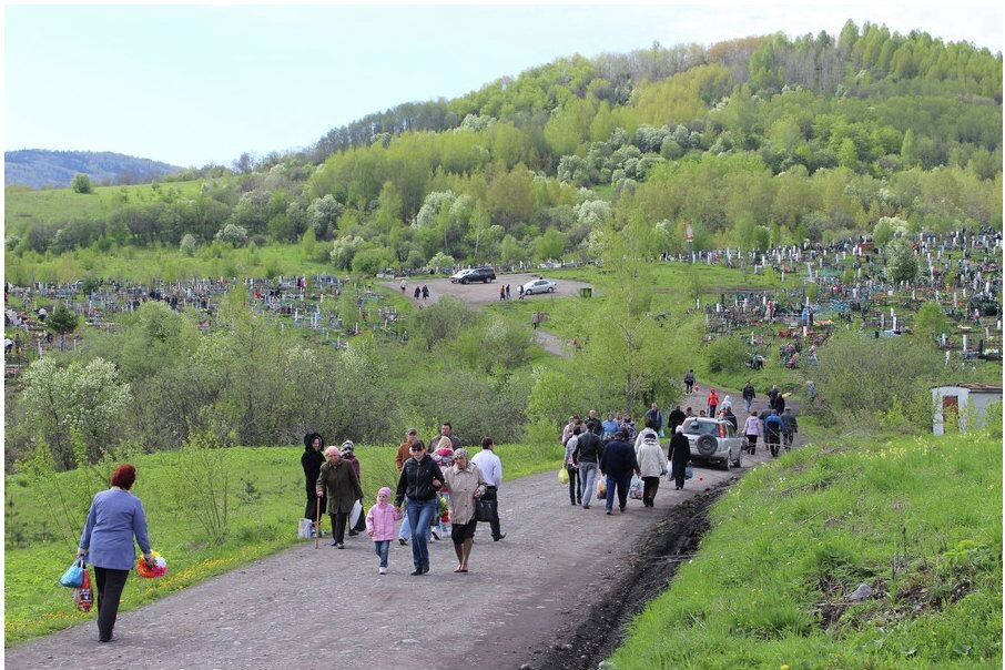 Радоница в Горно-Алтайске Радоница в Горно-Алтайске - РИА Новости, 1920, 28.04.2021