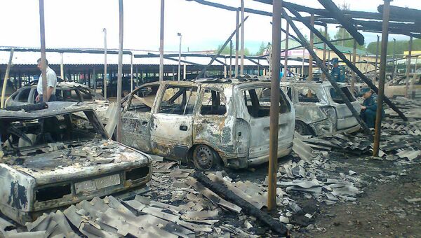 Шестьдесят машин пострадали при пожаре в Смоленской области