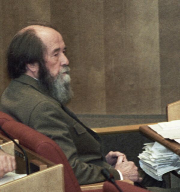 Писатель Александр Солженицын  