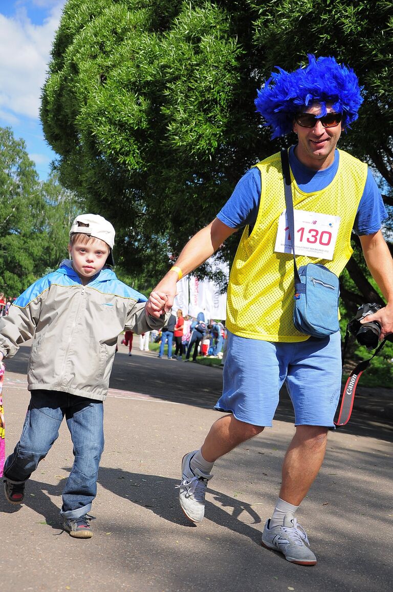 Участники благотворительного пробега New Balance