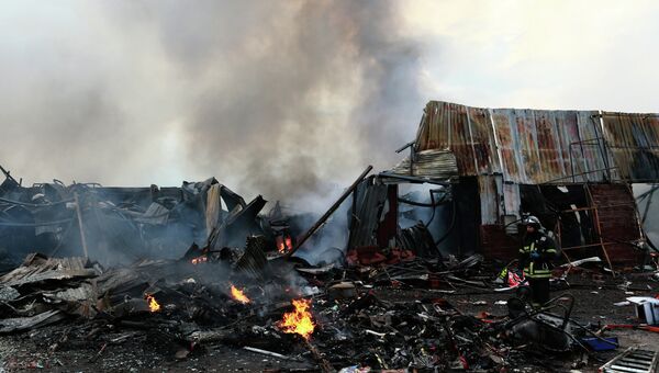 Пожар на строительном рынке Мельница на юго-западе Москвы