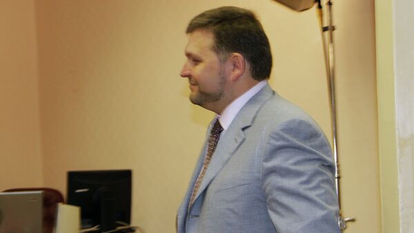 Губернатор Кировской области Белых прибыл в суд на допрос по делу Кировлеса