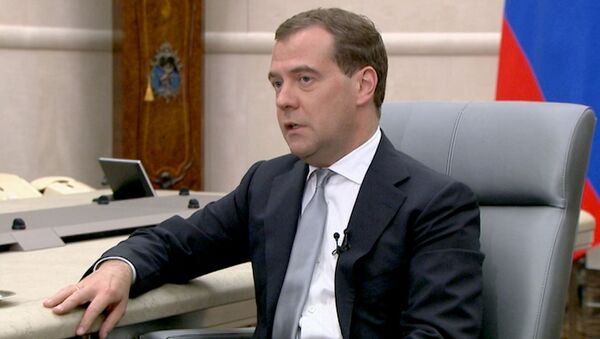 Медведев о возвращении зимнего времени, нулевом промилле и мигрантах