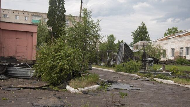 Последствия сильного ветра в городе Ефремов Тульской области