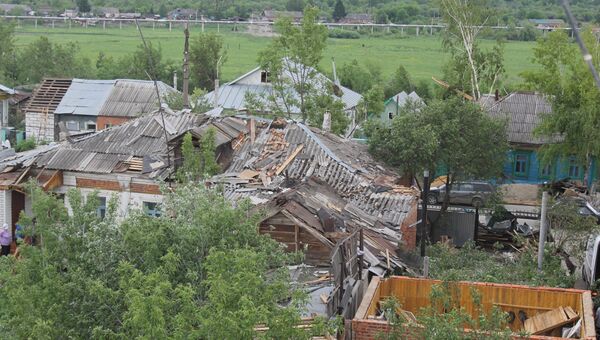 Разрушенные смерчем дома в городе Ефремове Тульской области