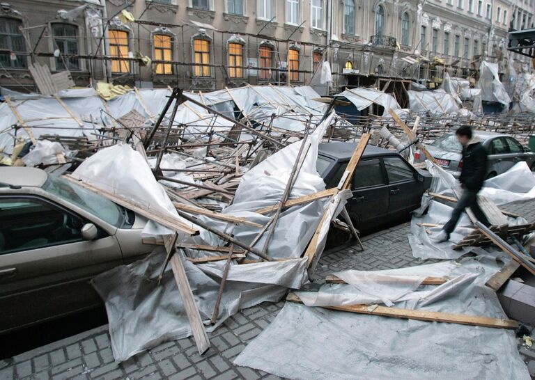 Последствия урагана в Санкт-Петербурге