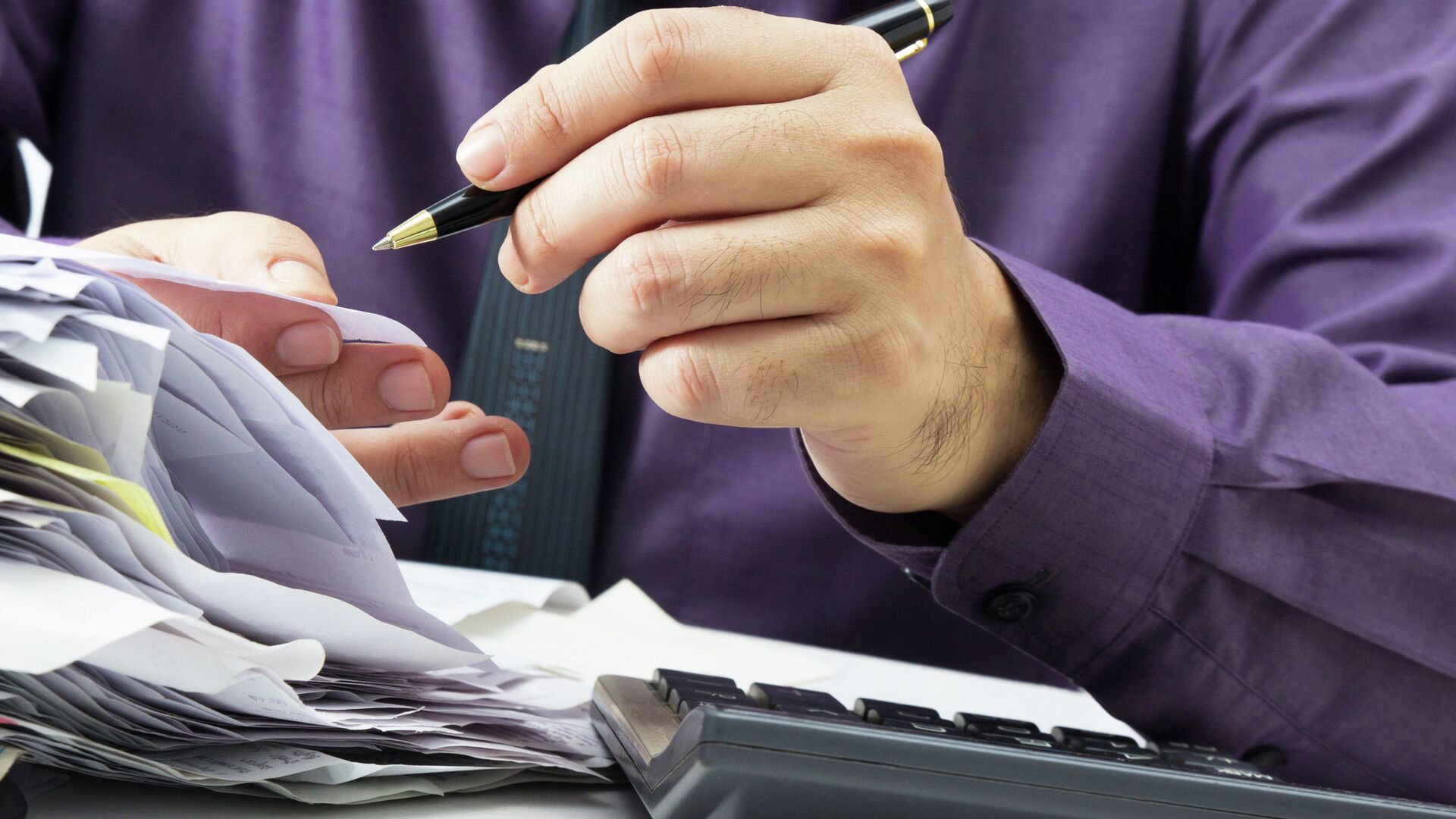 Работа с финансами - РИА Новости, 1920, 15.10.2025