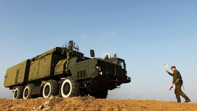 Зенитно-ракетный комплекс С-300. Архивное фото.