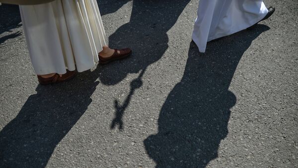 Шествие католиков, архивное фото