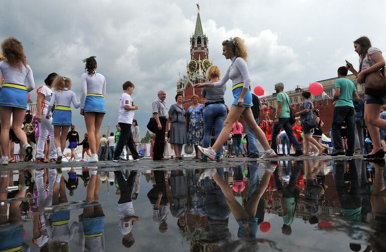 Участницы фестиваля черлидинговых команд в Москве