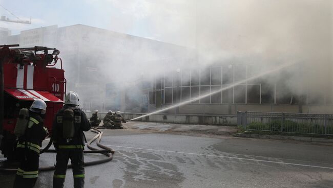 Пожар в магазине пиротехники в Перми