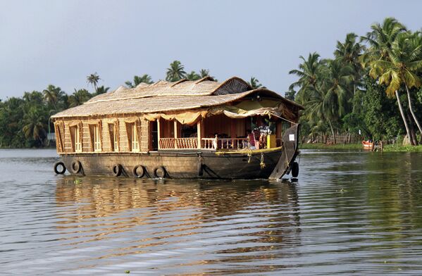 Хаусбот, дом-лодка в Индии