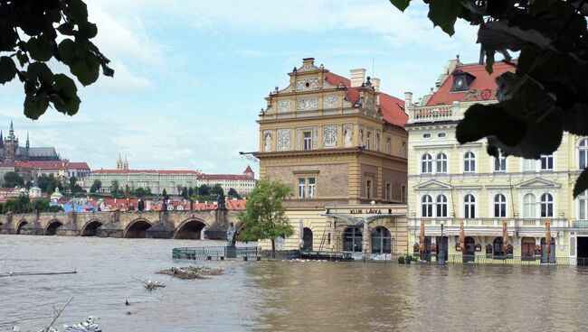 Большая вода прошла через Прагу. Наводнение в Чехии