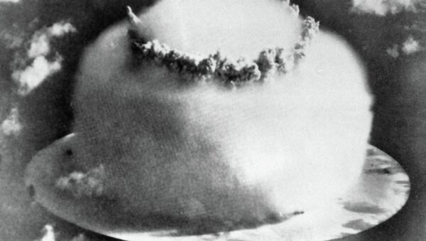 Момент взрыва водородной бомбы
